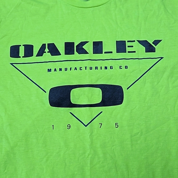 Oakley 1975 Tshirt. - Picture 2 of 8